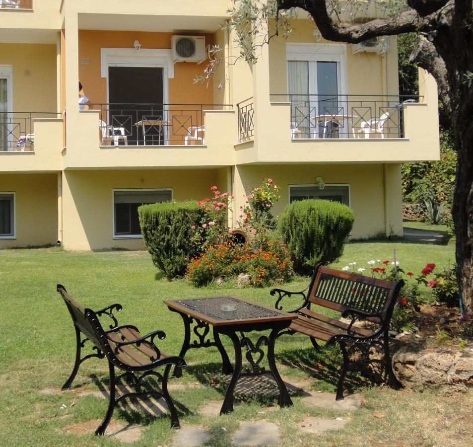 Nostos Studios Golden Beach Chrysi Ammoudia Buitenkant foto